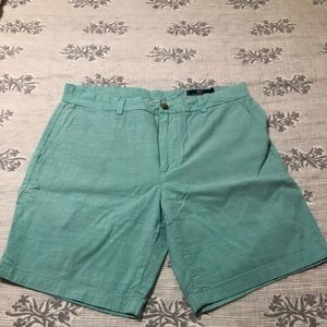 Vineyard Vines - Men’s Breaker Short - 33” Waist